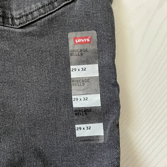 Levi's Women's Ribcage Bell Jeans 29x32 Black Super High Rise Flare Denim Slim - Picture 8 of 10